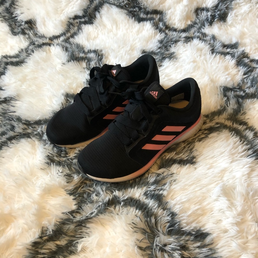 Tennis Shoes